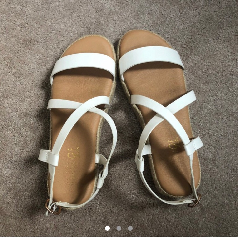White sandals straw platform espadrilles